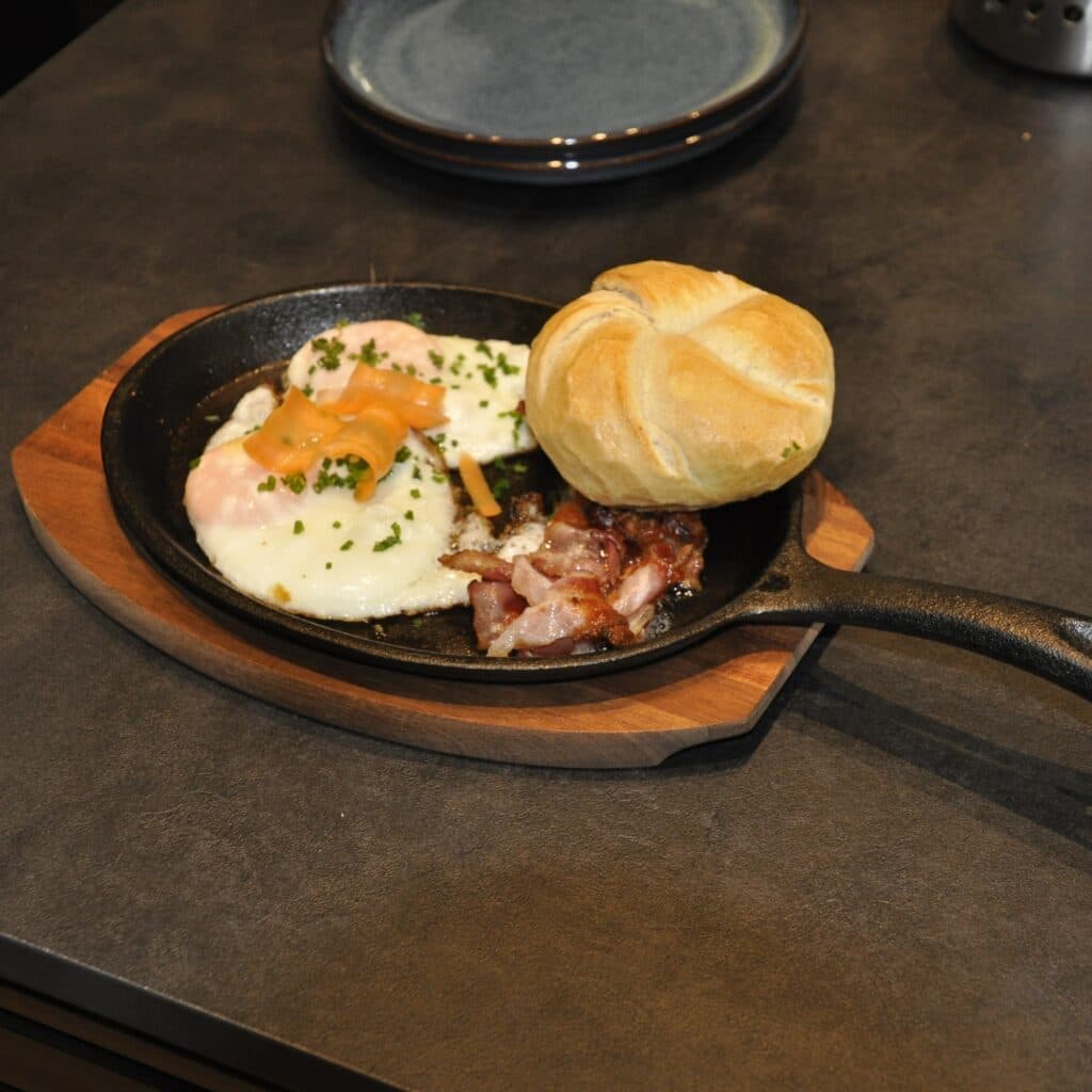 Bacon & Eggs (Ham & Eggs)